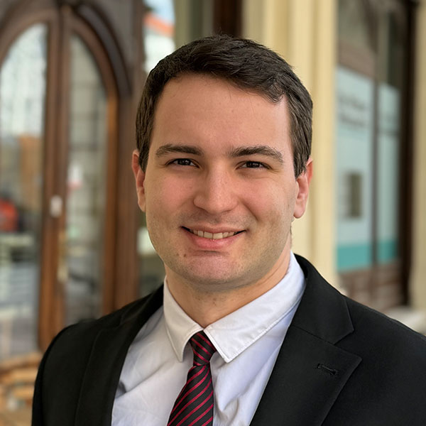 Mag. Armand Pasti Hriczu